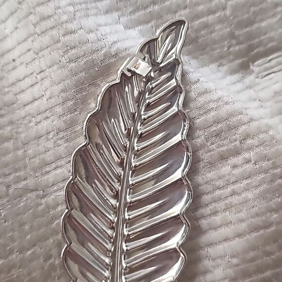 Belt Silvertone with Leaves Stretchy Metal OS - Picture 4 of 4